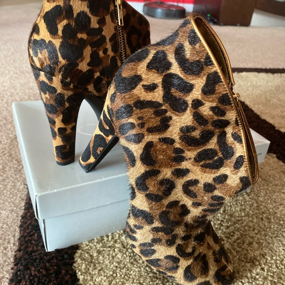 Booties - Picture 4 of 5